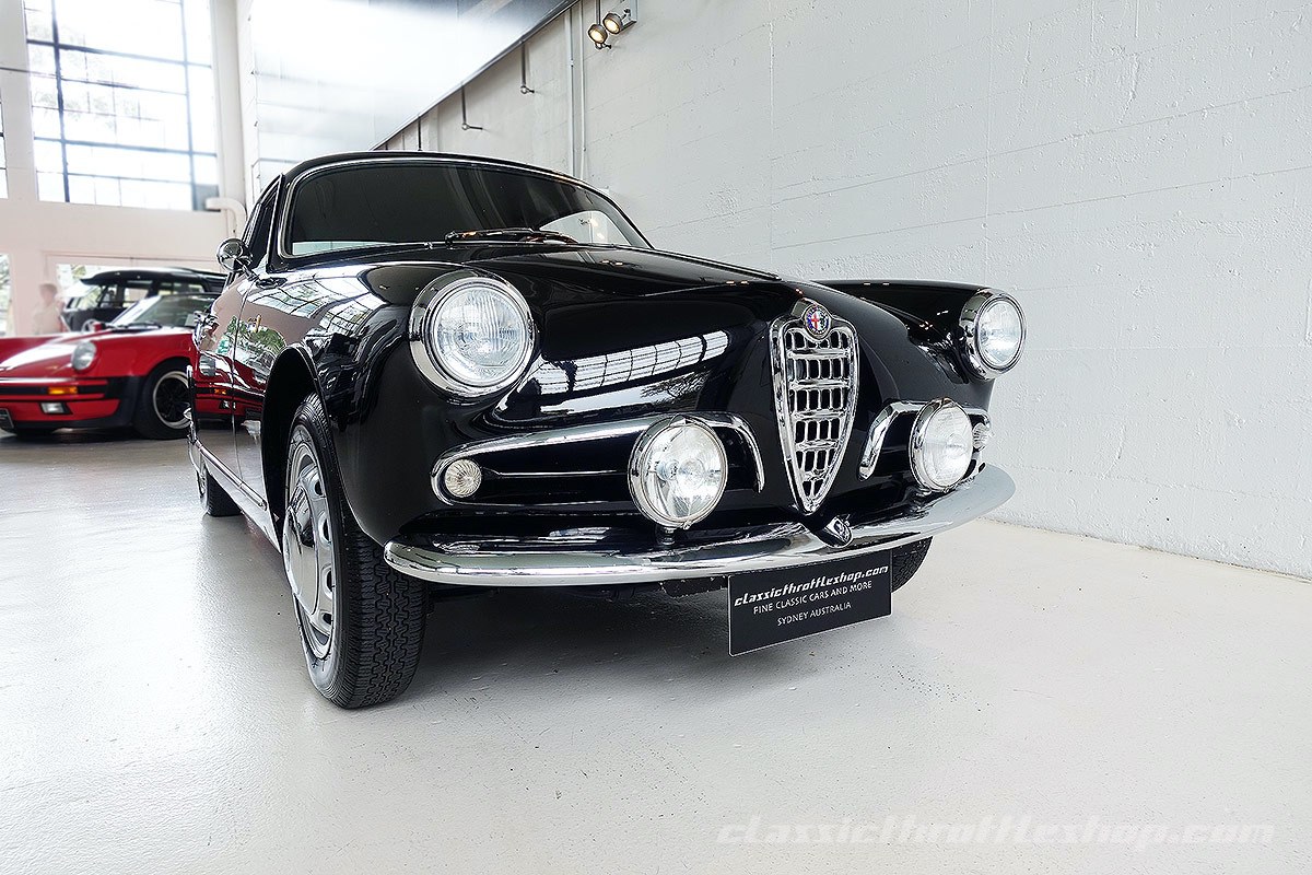 1957-Alfa-Romeo-Giulietta-Sprint-Black-1