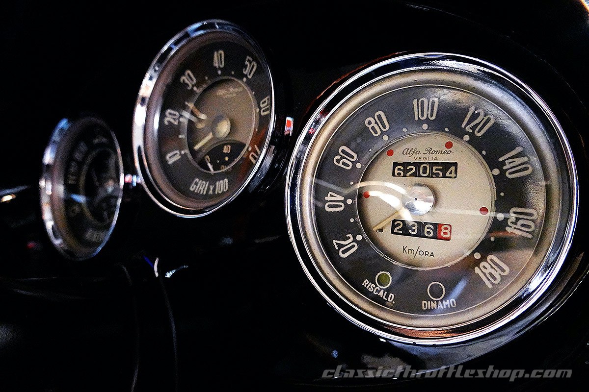 1957-Alfa-Romeo-Giulietta-Sprint-Black-37