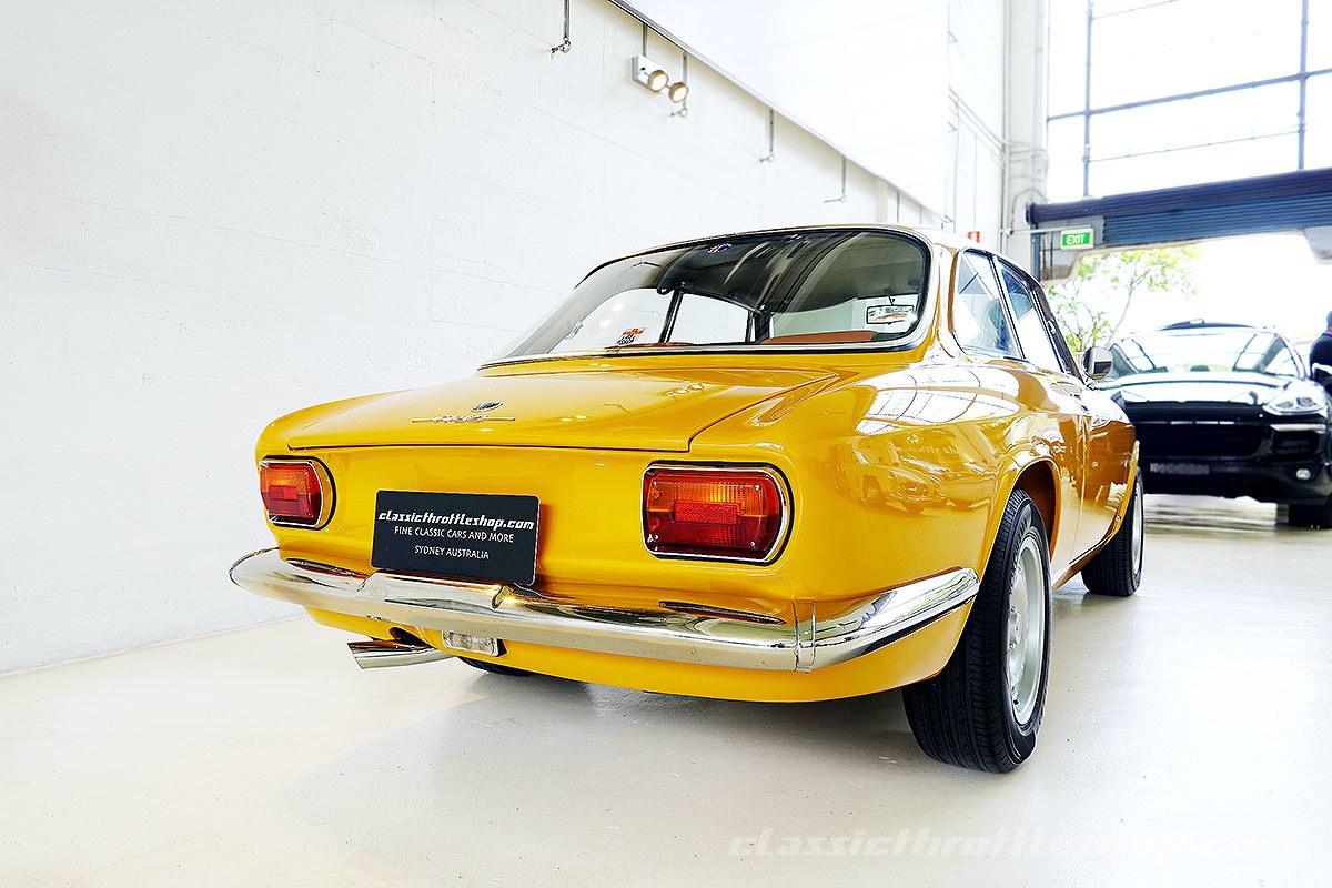 1969-Alfa-Romeo-1750-GTV-Giallo-Ocra-6