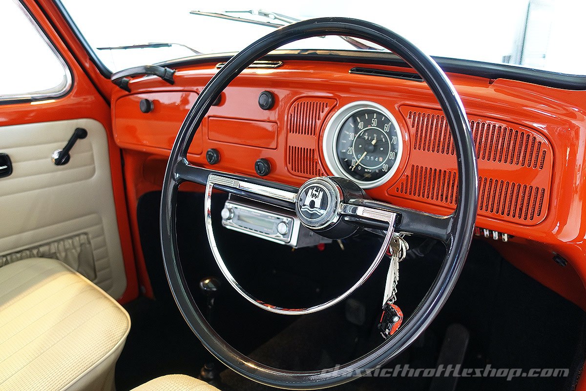 1970-Volkswagen-Beetle-1500-Signal-Orange-27