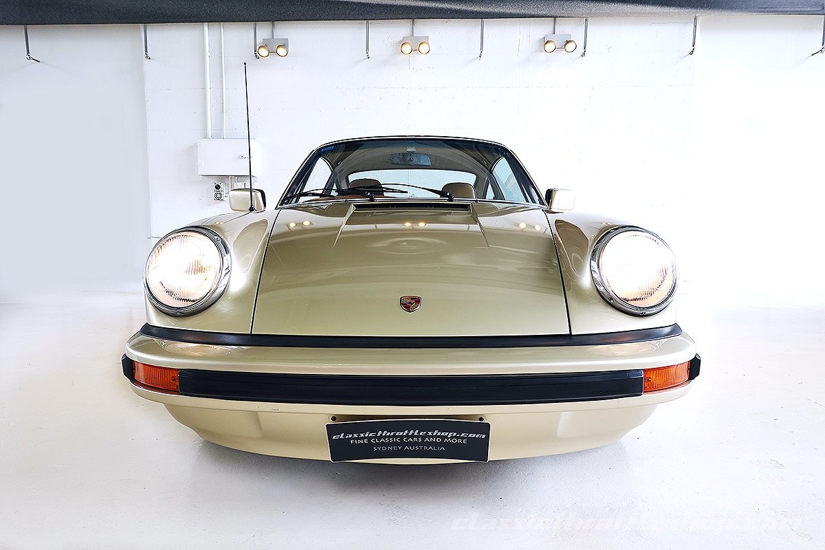 1975-Porsche-911-Platinum-8x