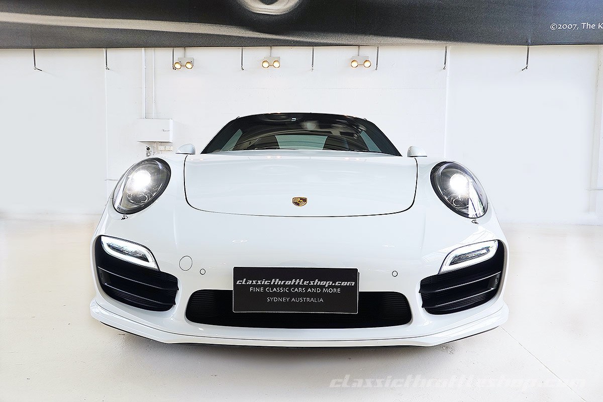 2015-Porsche-911-991-Turbo-White-9