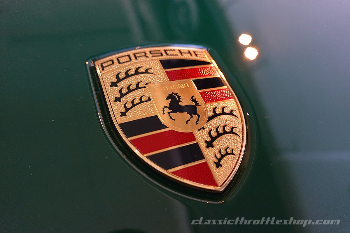 2018-Porsche-GT3-Touring-Irish-Green-26
