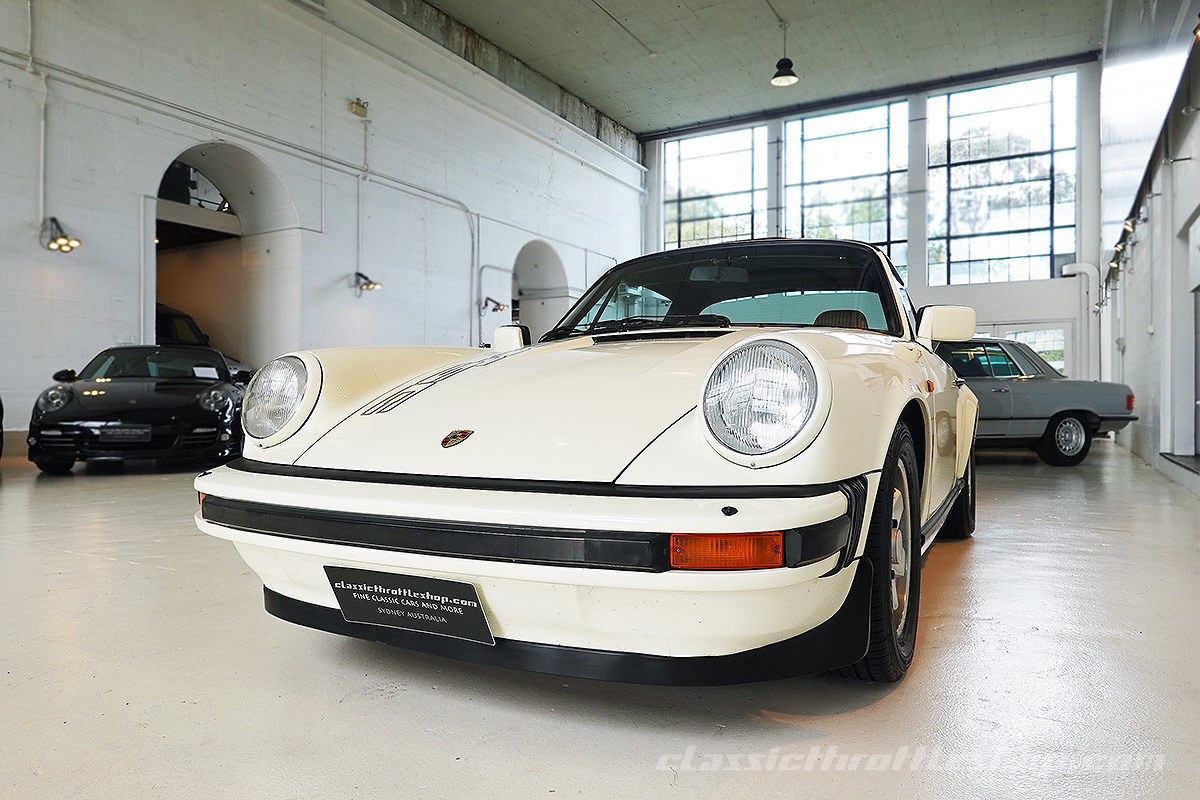 1982-Porsche-911-SC-Targa-Chiffron-White-3