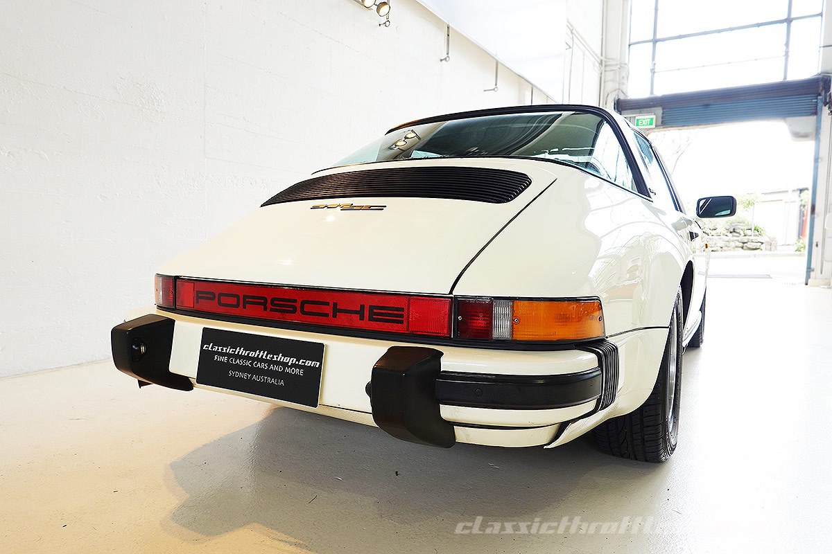 1982-Porsche-911-SC-Targa-Chiffron-White-6