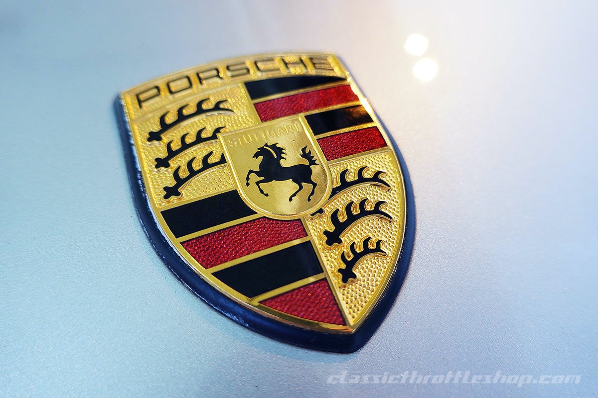 2005-Porsche-997-Carrera-4-Arctic-Silver-21