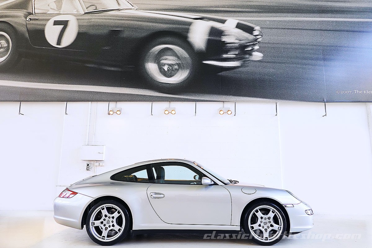 2005-Porsche-997-Carrera-4-Arctic-Silver-7
