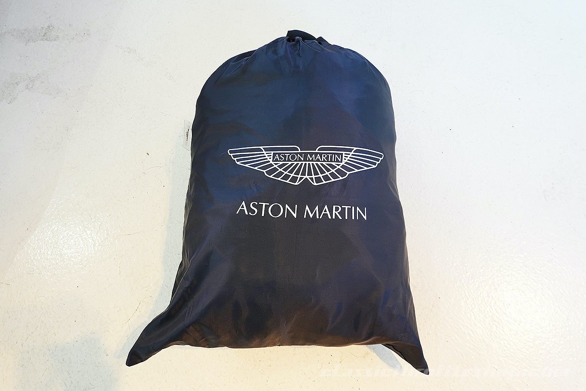 2018-Aston-Martin-DB11-Magnetic-Silver-49
