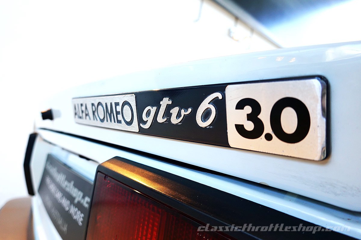1984-Alfa-Romeo-GTV6-3.0-Ice-White-24