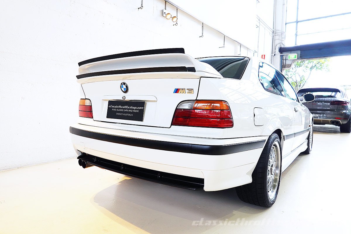 1996-BMW-M3-R-E36-Alpine-White-6