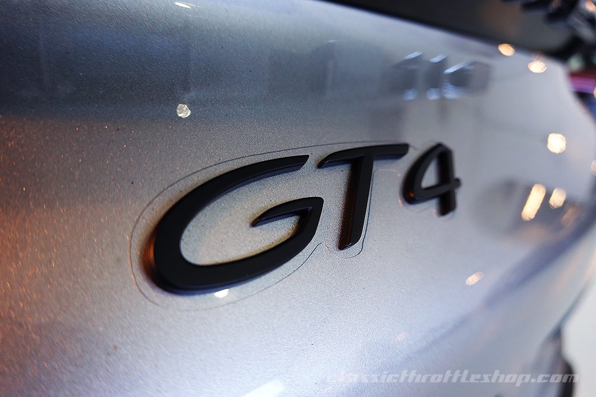 2020-Porsche-718-Cayman-GT4-GT-Silver-26