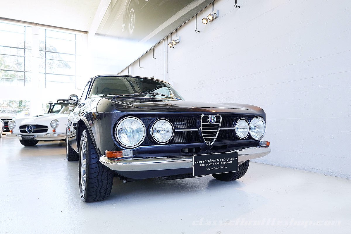 1969-Alfa-Romeo-1750-GTV-Grigio-Medio-1