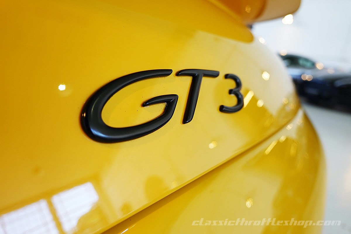 2000-Porsche-911-GT3-Clubsport-Speed-Yellow-23