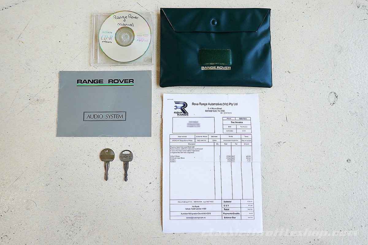 1987-Range-Rover-Classic-Highline-Chamonix-White-43