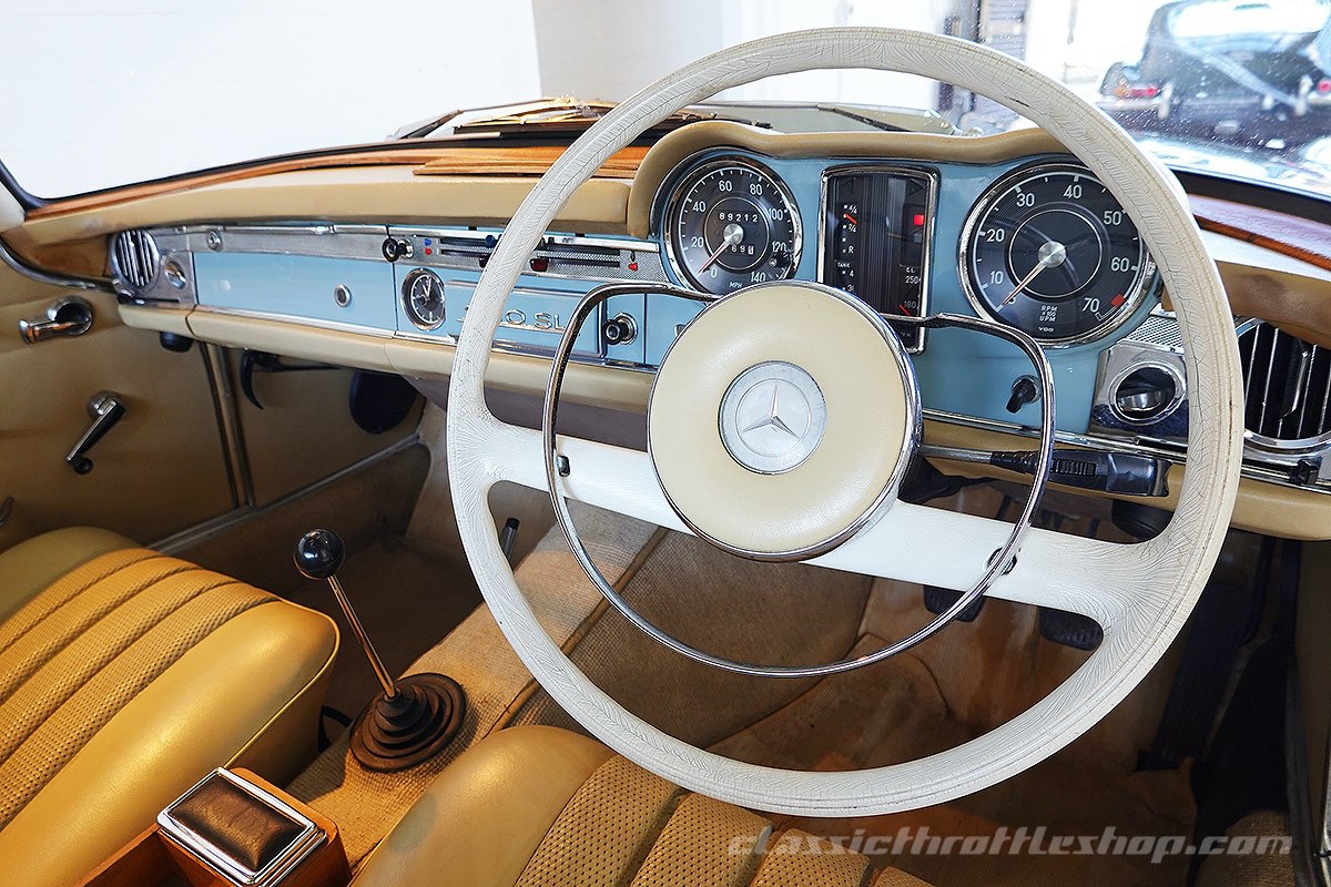 1964-Mercedes-Benz-230-SL-Horizon-Blue-41