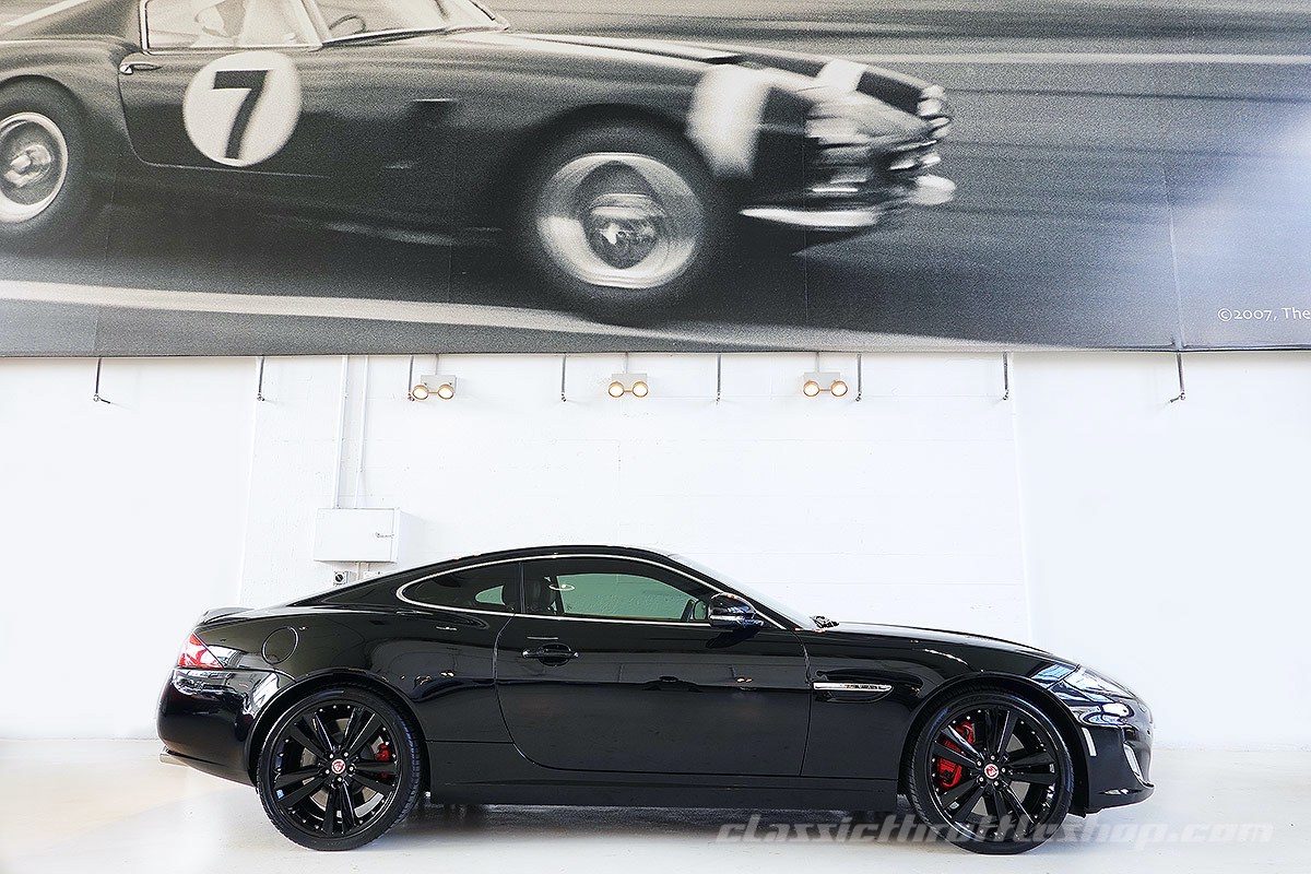2014-Jaguar-XKR-Ebony-Black-7