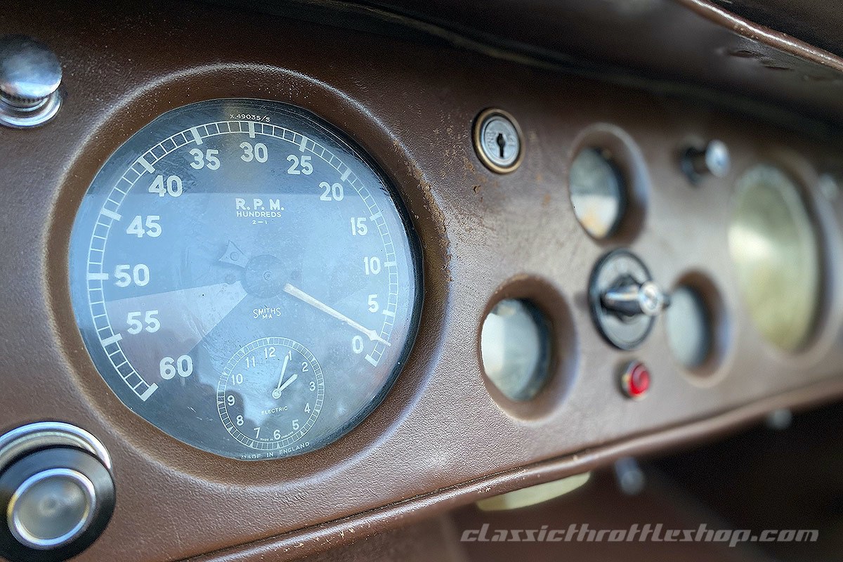 1950-Jaguar-XK120-OTS-Ivory-34
