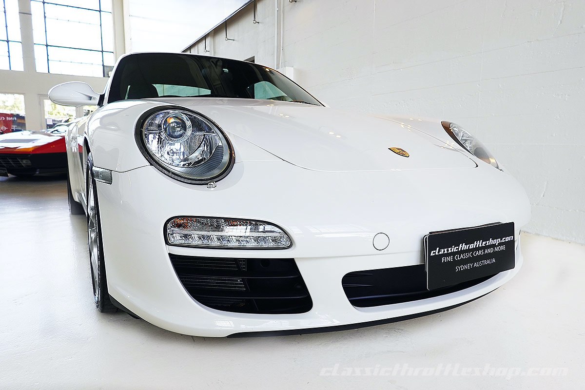 2009-Porsche-997-Carrera-S-Carrara-White-1