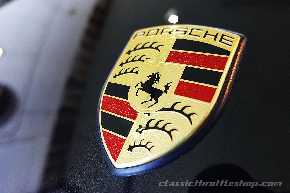 2011-Porsche-997-Carrera-Black-Edition-21