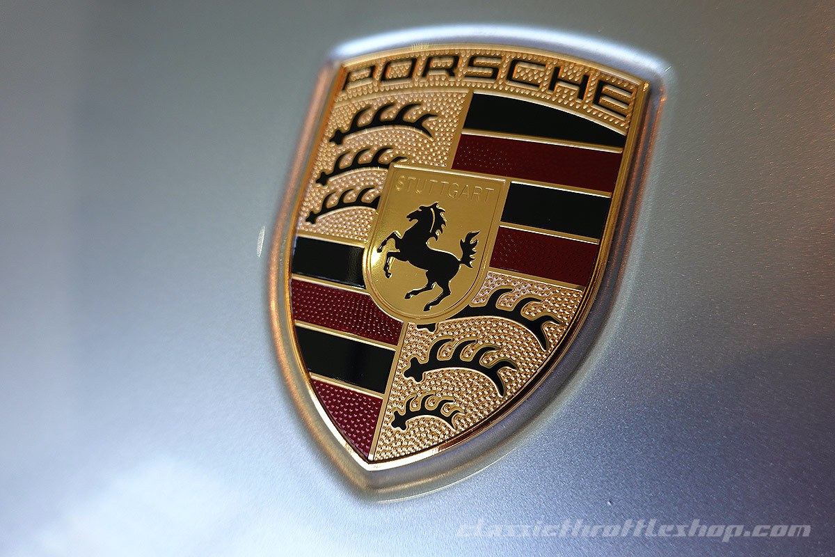 2015-Porsche-991-Turbo-Rhodium-Silver-24