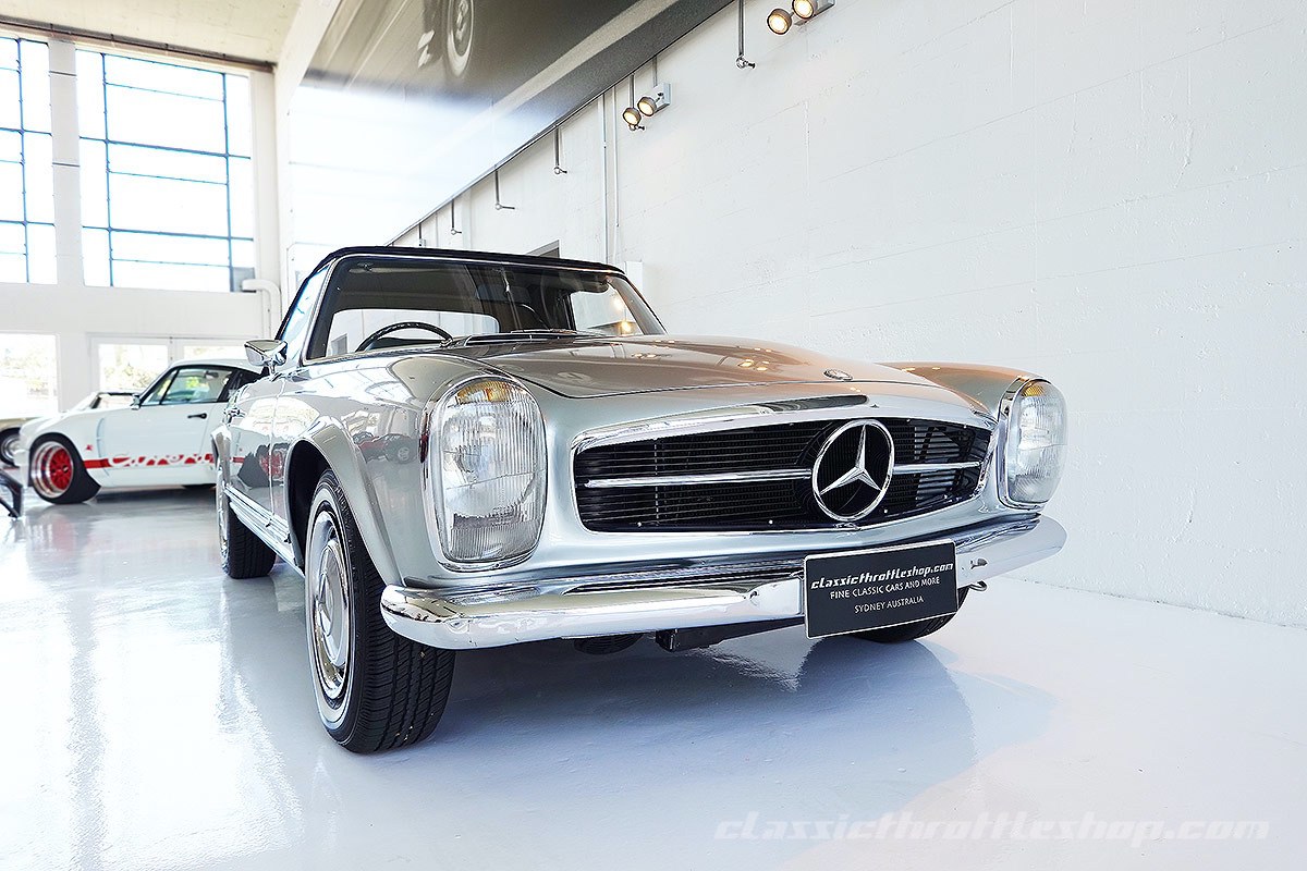 1969-Mercedes-Benz-280-SL-Classic-Silver-1