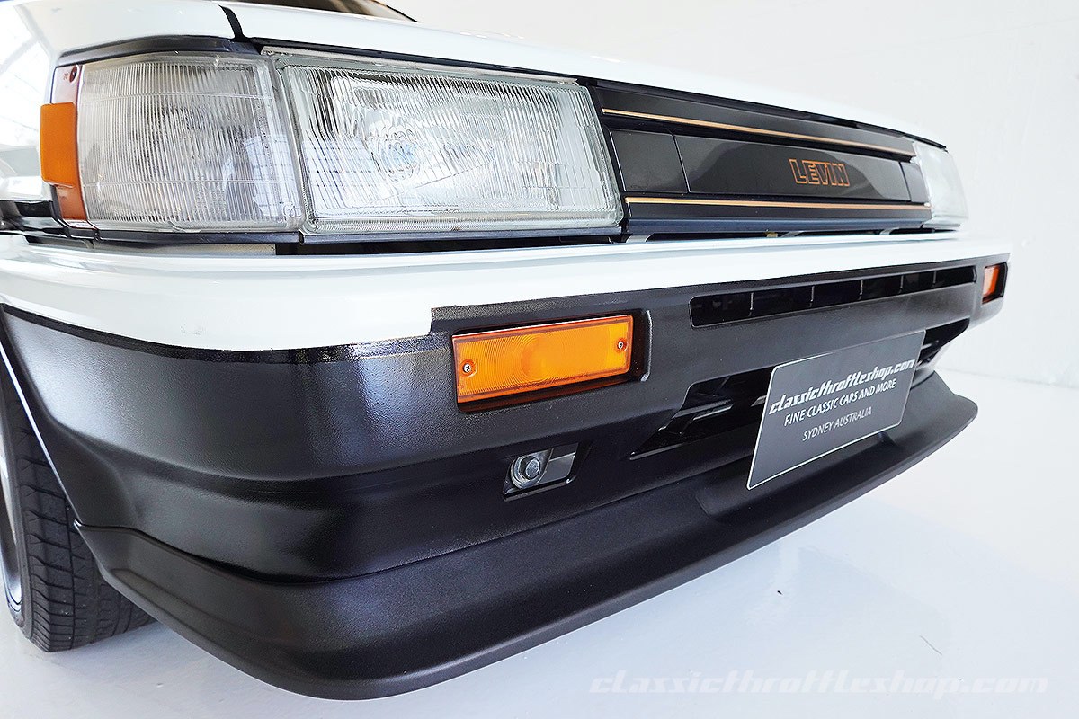 1984-Toyota-Corolla-Levin-1600-GT-APEX-White-16