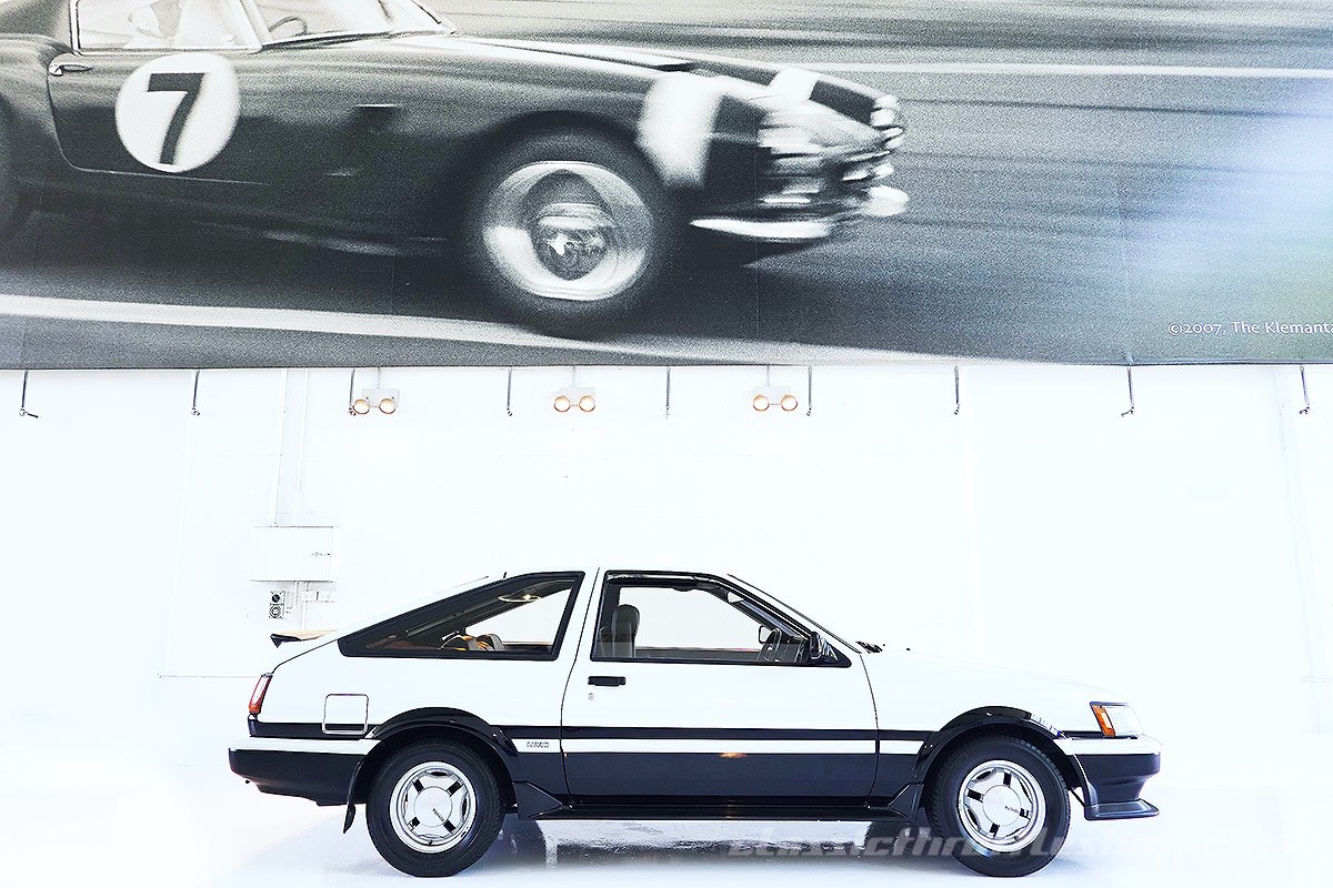 1984-Toyota-Corolla-Levin-1600-GT-APEX-White-7