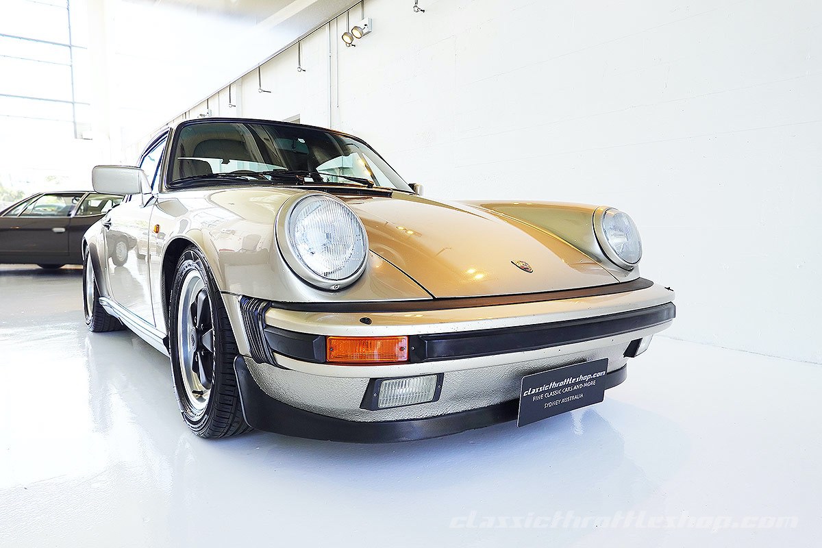 1985-Porsche-911-Carrera-Weissgold-Metallic-1