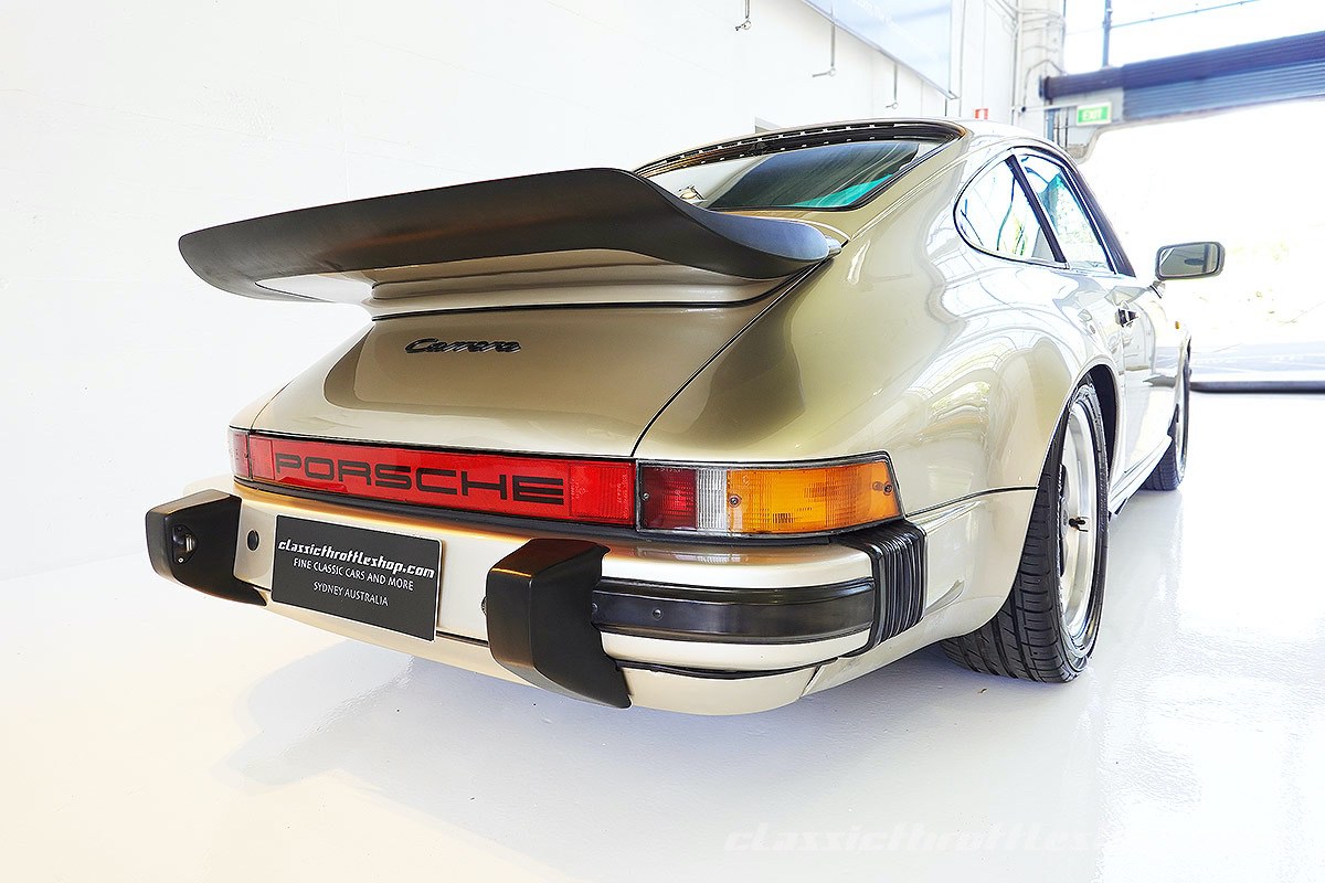 1985-Porsche-911-Carrera-Weissgold-Metallic-6