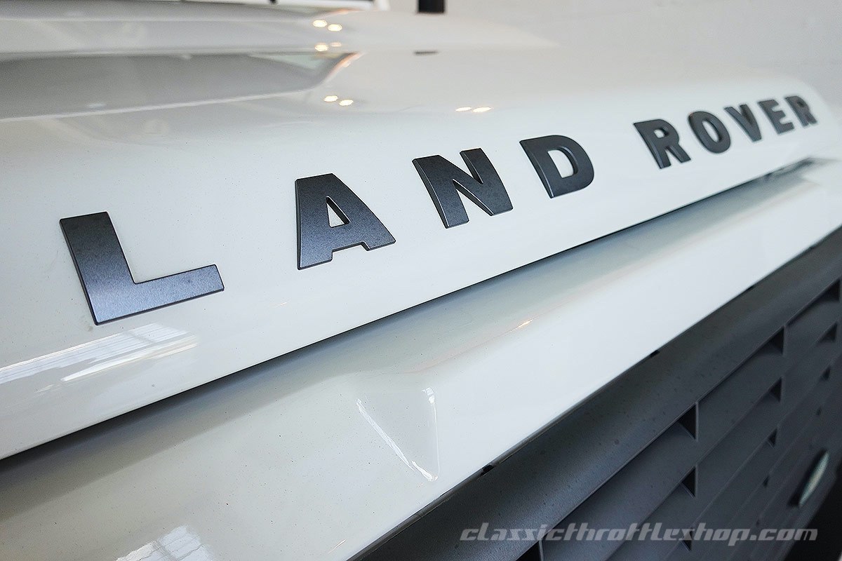 2008-Land-Rover-Defender-110-White-21