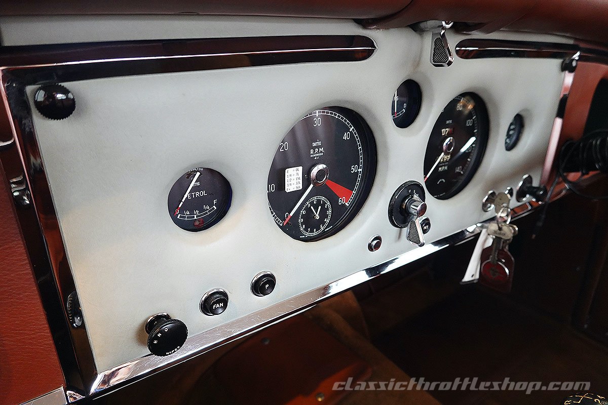 1958-Jaguar-XK-150-FHC-BR-Green-39
