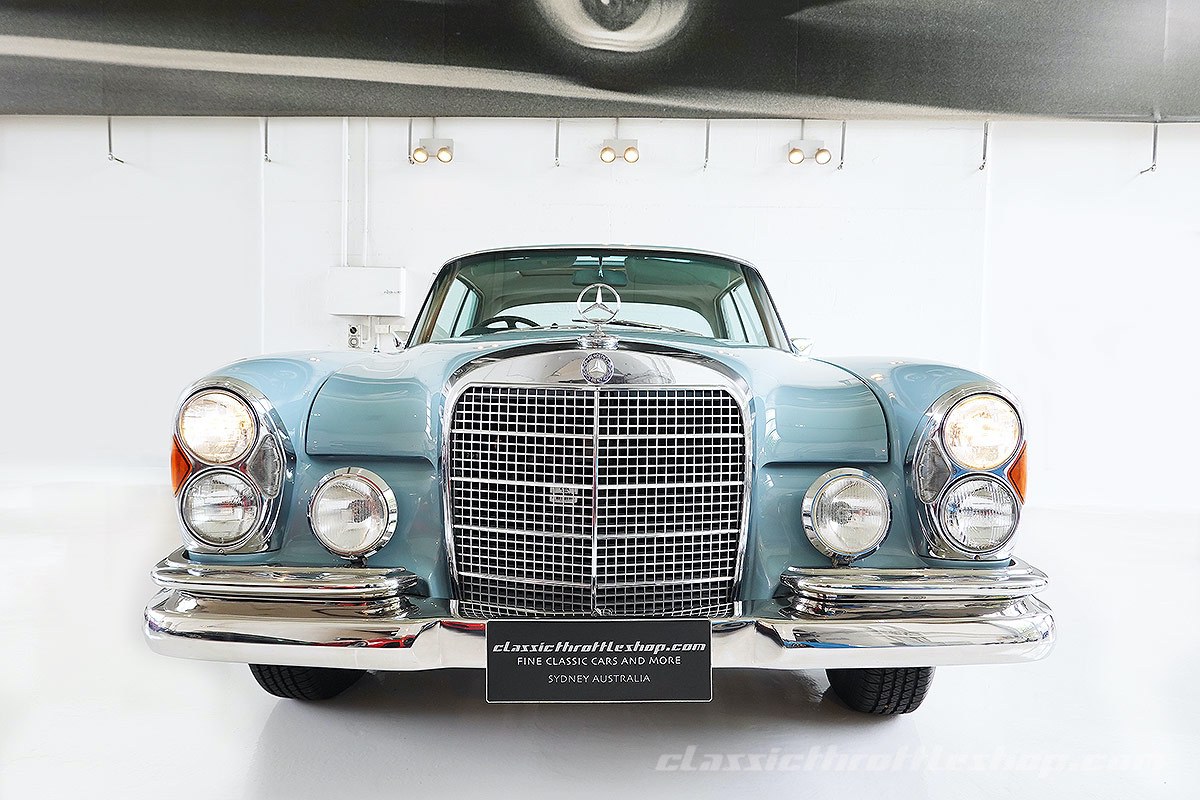 1968-Mercedes-Benz-280-SE-Horizon-Blue-9