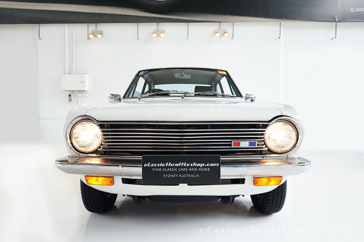 1969-Datsun-1000-Deluxe-Sunshine-White-9