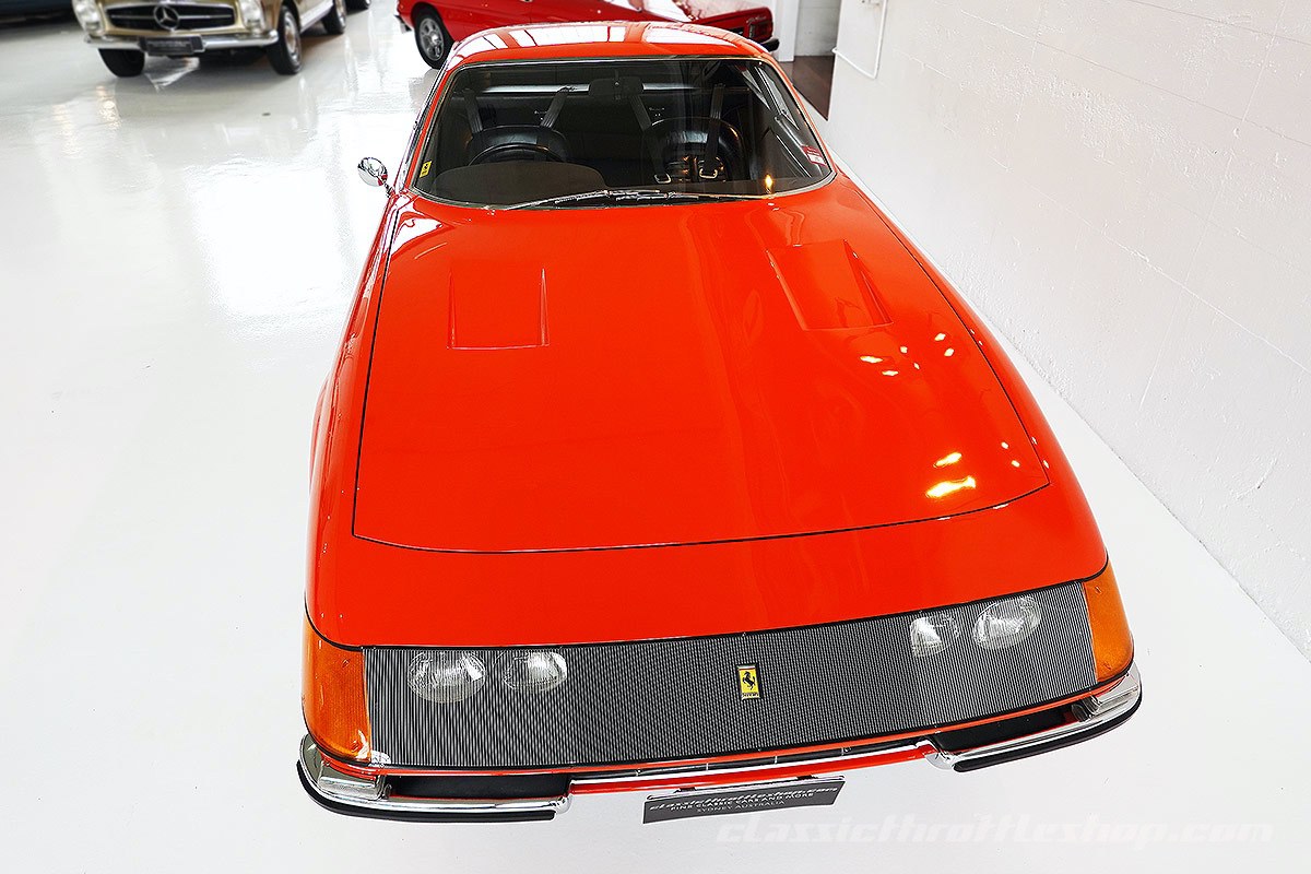 1970-Ferrari-365-GTB-Daytona-Plexiglass-Rosso-Dino-12