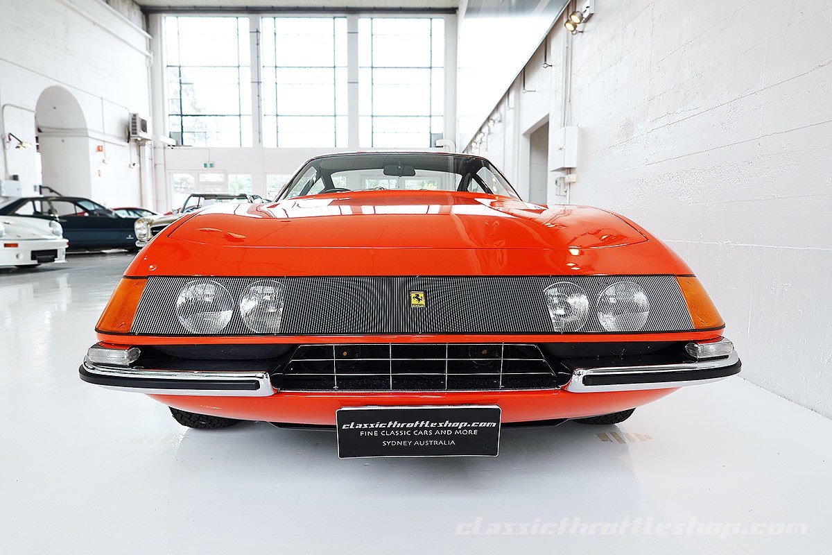 1970-Ferrari-365-GTB-Daytona-Plexiglass-Rosso-Dino-2