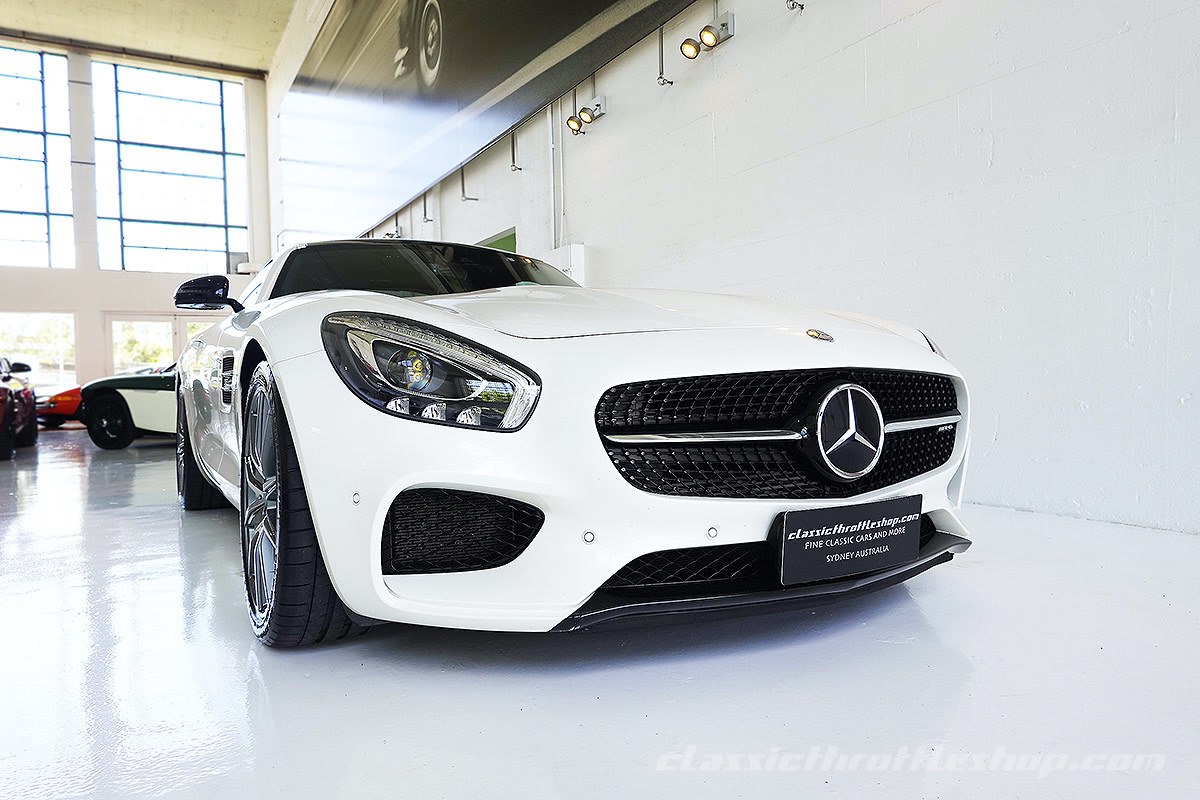 2016-Mercedes-Benz-AMG-GT-S-Diamond-White-1