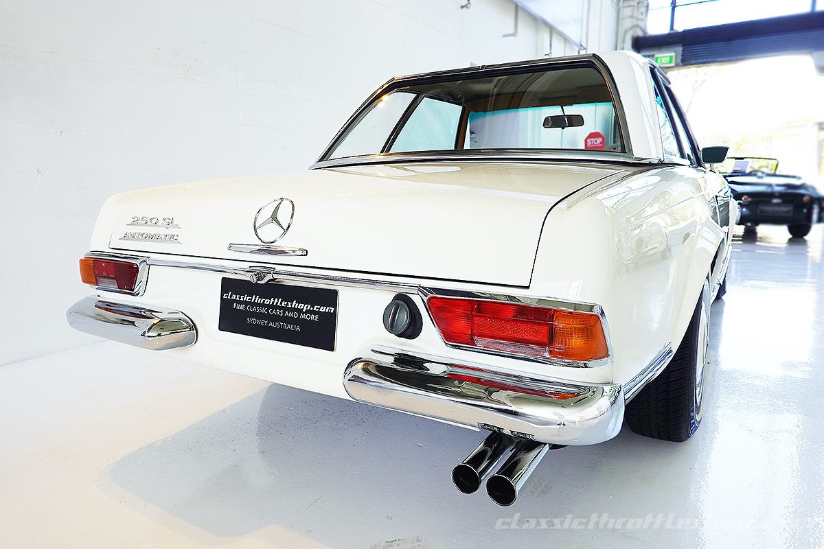 1967-Mercedes-Benz-250-SL-Ivory-6
