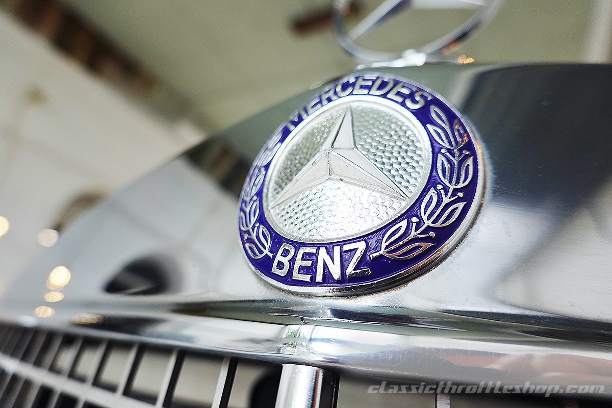 1969-Mercedes-Benz-280-SE-Mercedes-White-23