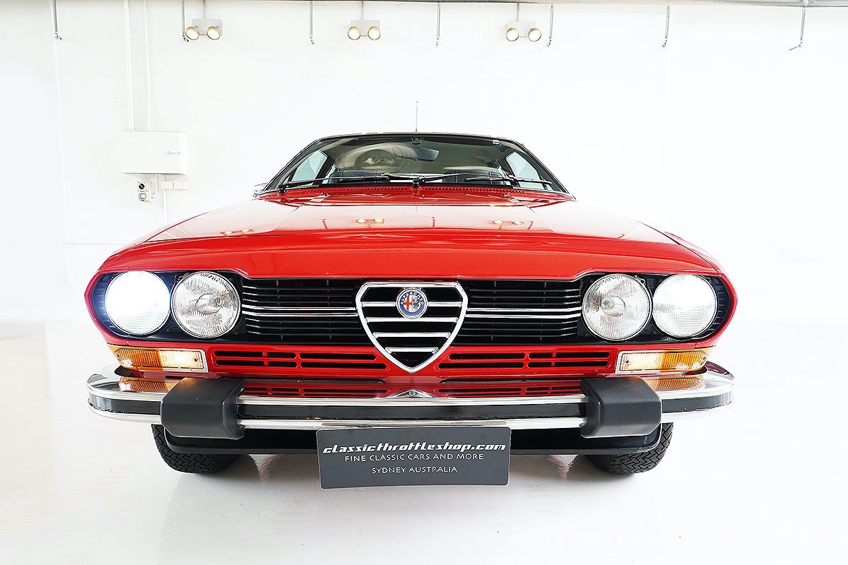 1979-Alfa-Romeo-Alfetta-GTV-2000-Alfa-Rosso-9