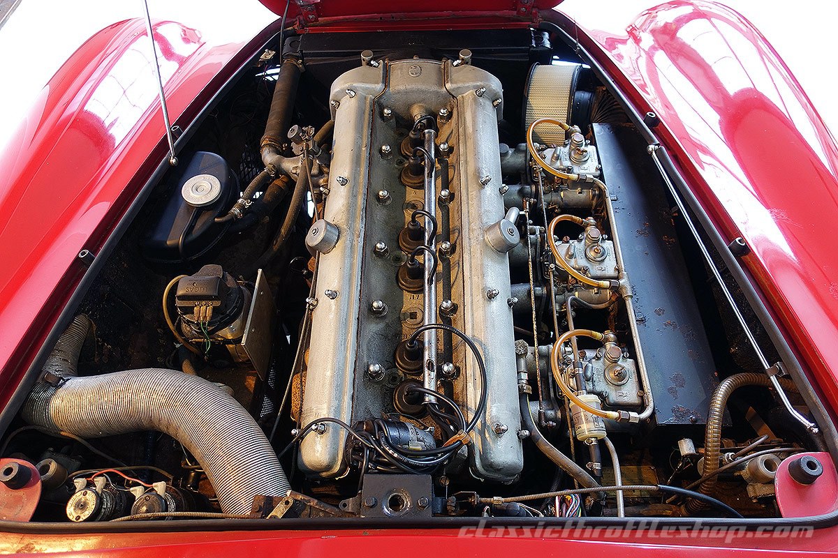 1967-Aston-Martin-DB6-Vantage-Fiesta-Red-30
