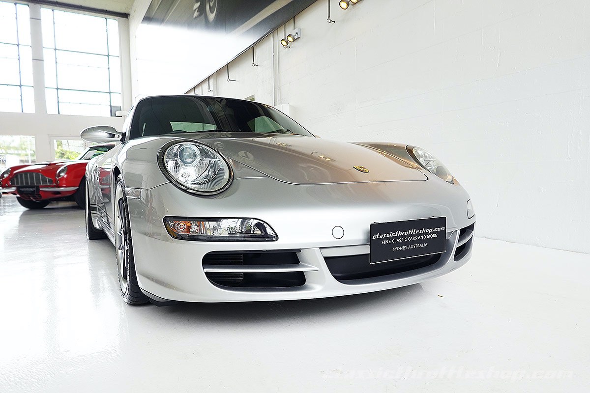 2005-Porsche-997-Carrera-Ducktail-Arctic-Silver-1