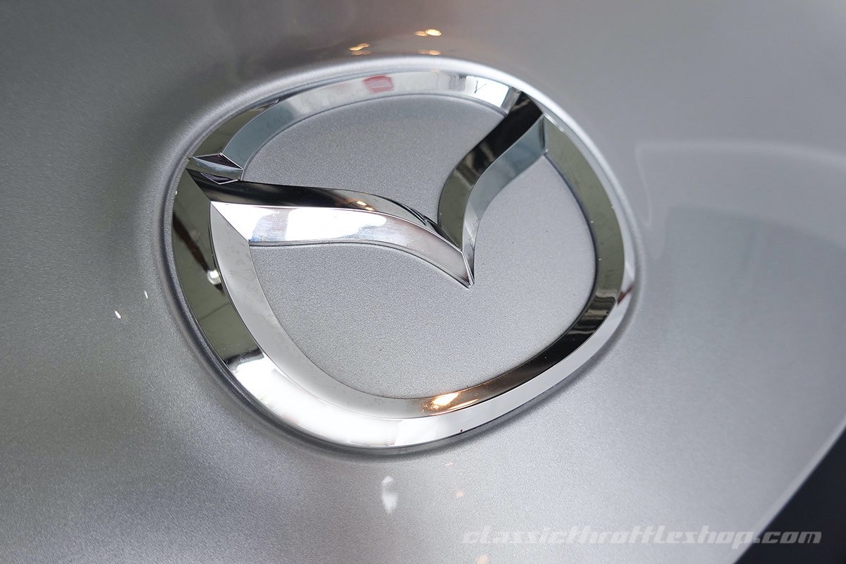 2008-Mazda-RX-8-Sunlight-Silver-22