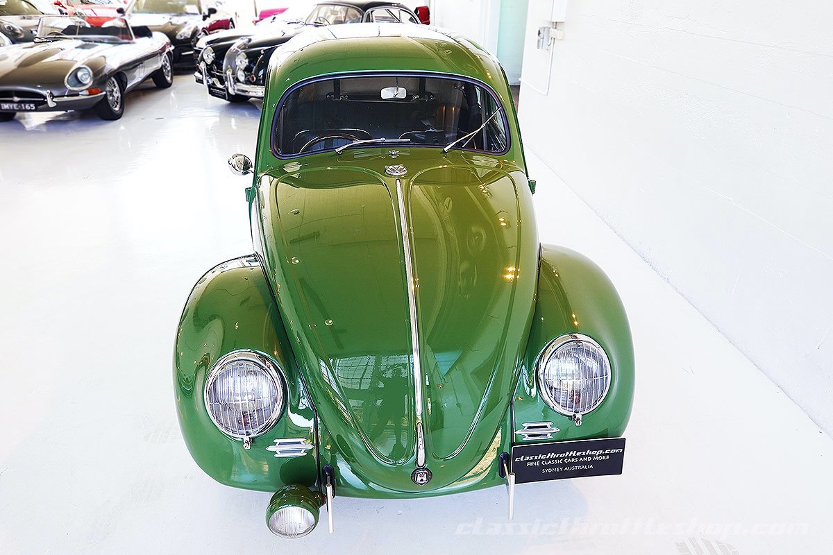 1969-Volkswagen-Beetle-Olive-12