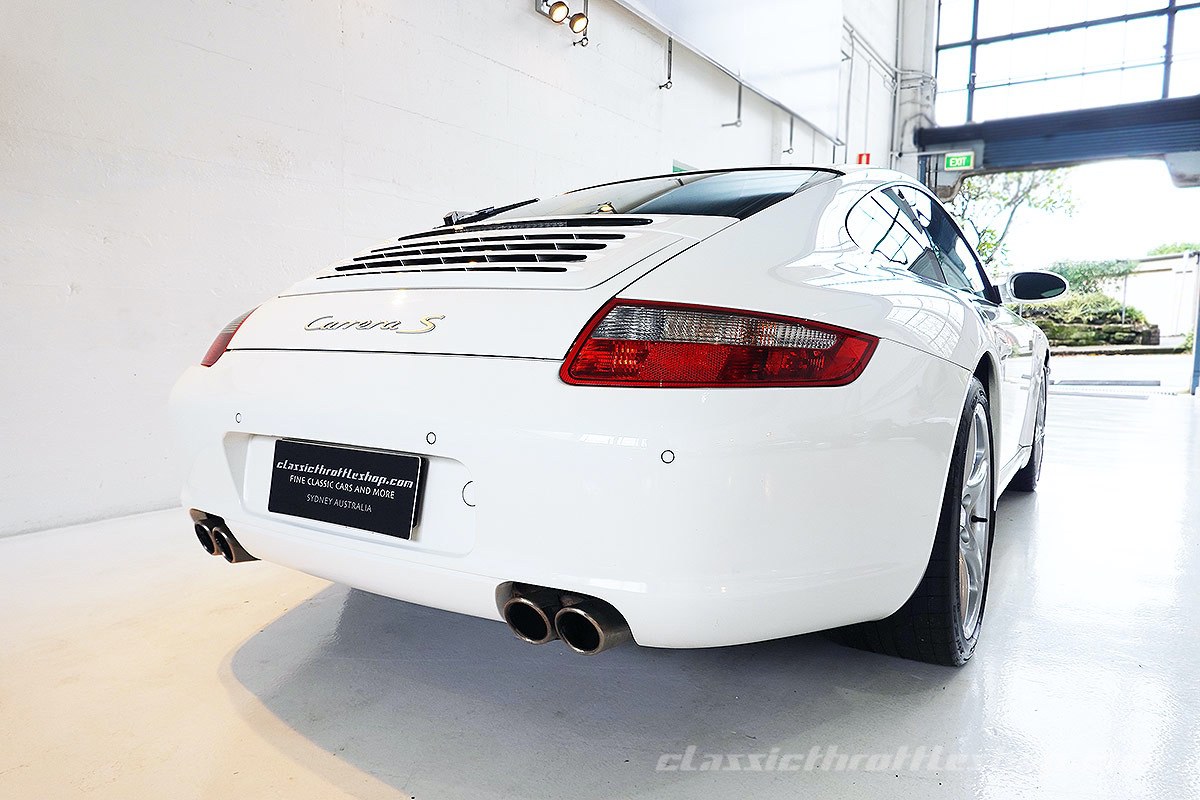 2007-Porsche-997-Carrera-S-Carrara-White-6
