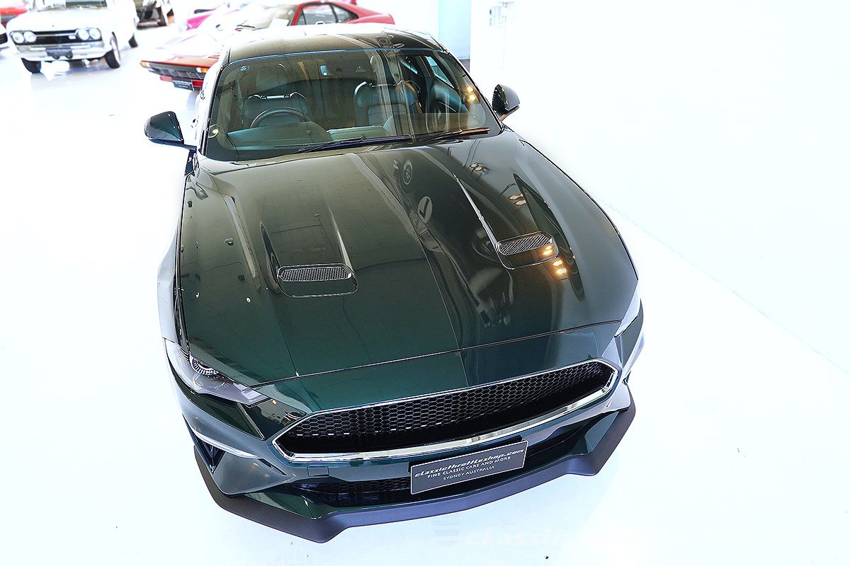 2019-Ford-Mustang-Bullitt-Bright-Highland-Green-12