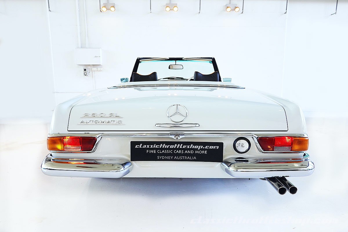 1968-Mercedes-Benz-280-SL-Papyrus-White-12