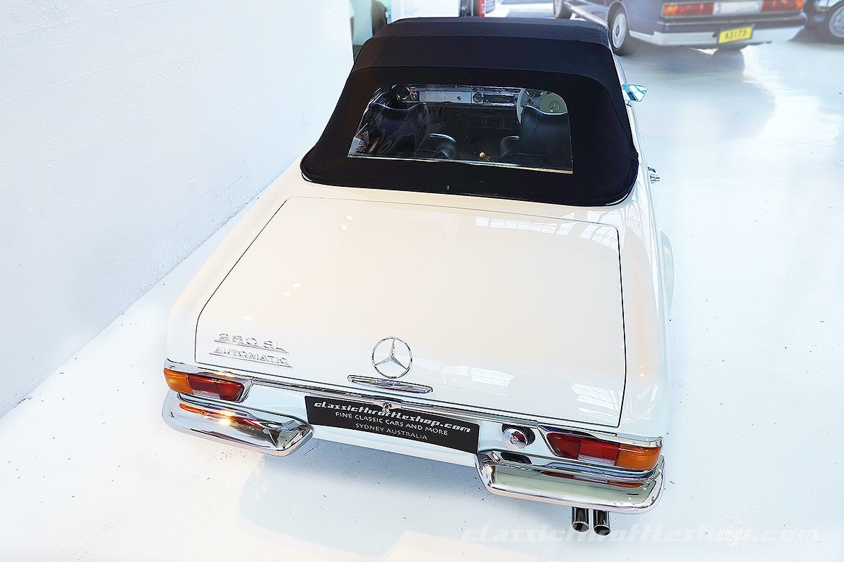 1968-Mercedes-Benz-280-SL-Papyrus-White-15