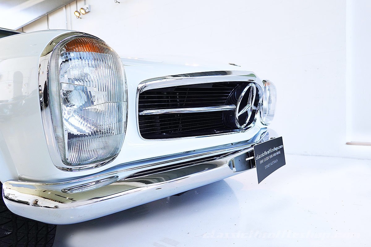 1968-Mercedes-Benz-280-SL-Papyrus-White-18