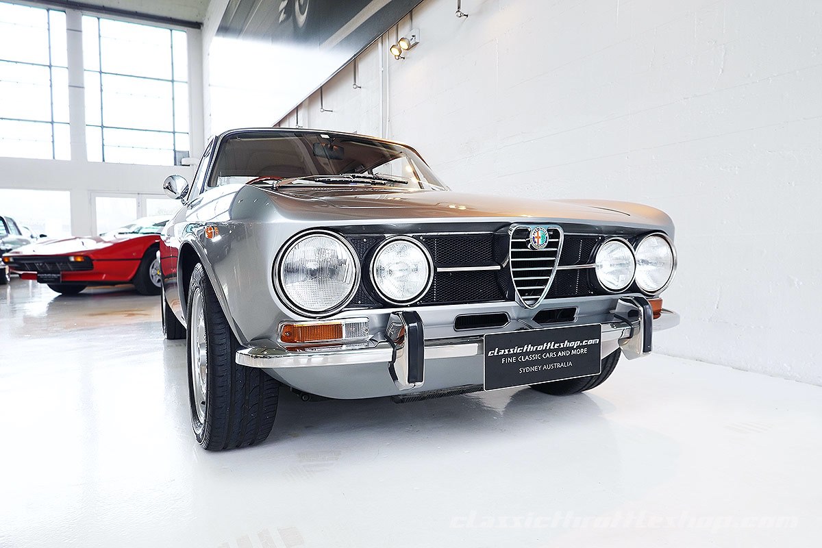 1970-Alfa-Romeo-1750-GTV-Grigio-Medio-1