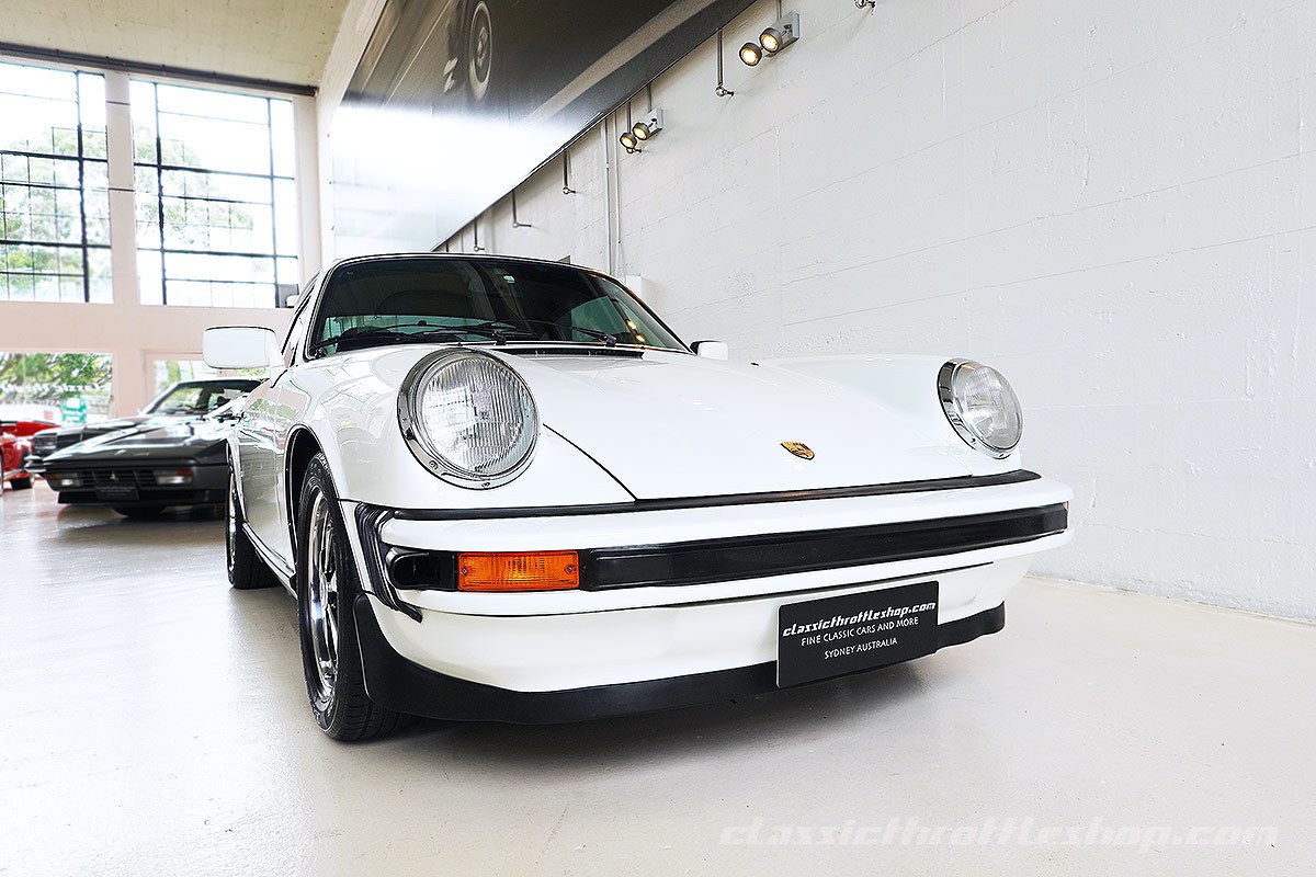 1976-Porsche-911-Alpine-White-1